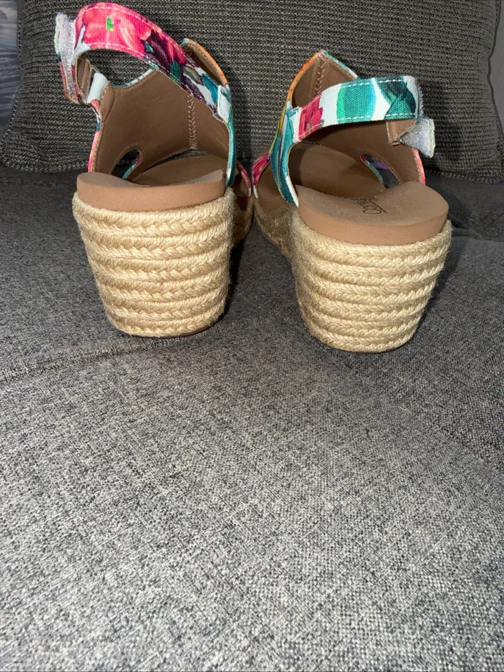 Corkys 8.0 Footwear Women's Freddie Wedge Sandals White Floral Espadrilles